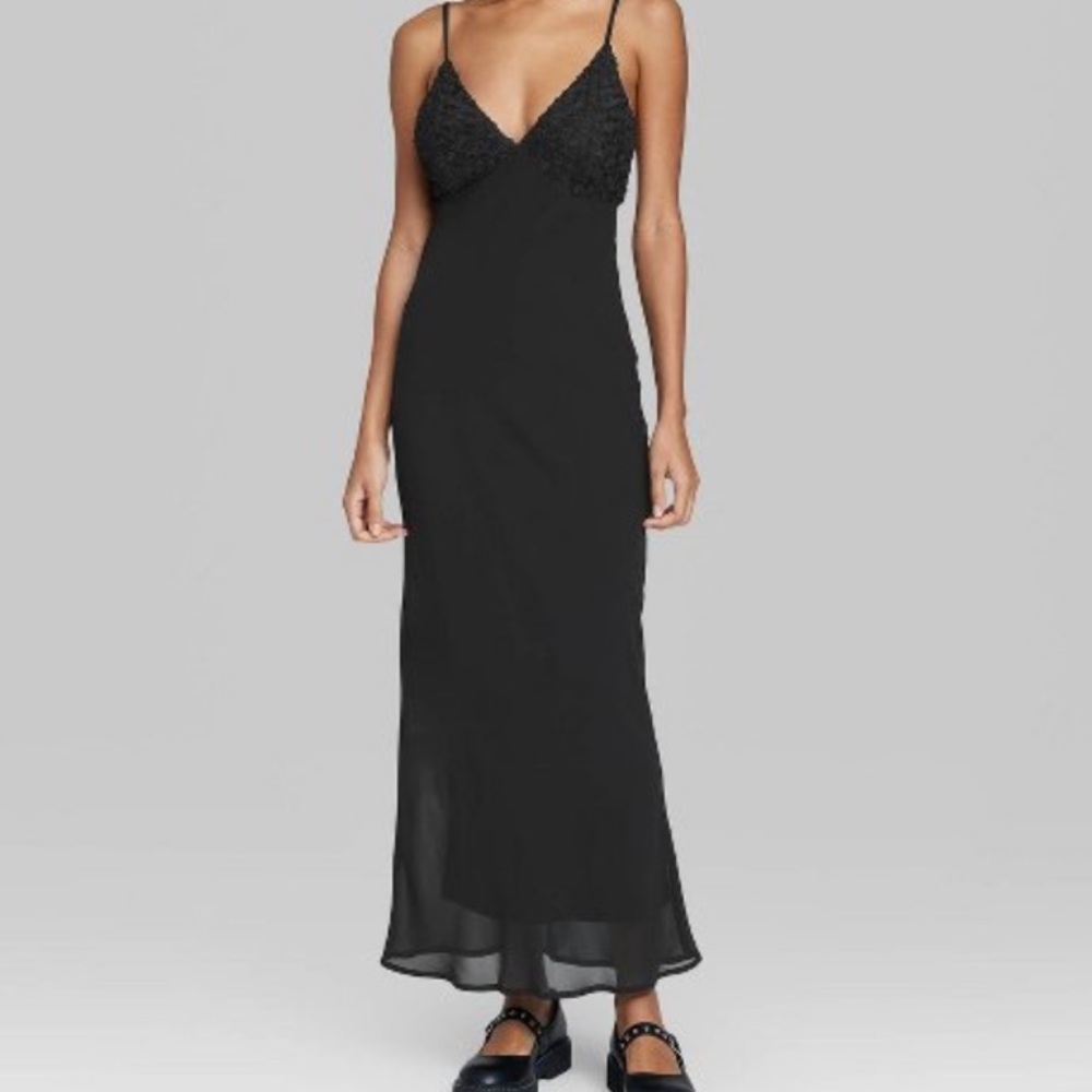 Women’s  Sleeveless  Maxi Dress.         size S.  color black